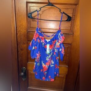 New With Tags Skies are Blue Flowy Off Shoulder Blouse *make offers*